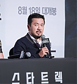 081.jpg