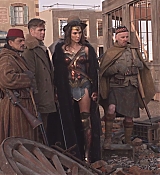 CPN-WonderWomanExtras_010.jpg