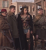 CPN-WonderWomanExtras_032.jpg