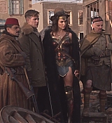 CPN-WonderWomanExtras_033.jpg