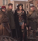 CPN-WonderWomanExtras_034.jpg