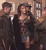 CPN-WonderWomanExtras_037.jpg