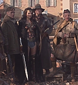 CPN-WonderWomanExtras_043.jpg