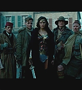 CPN-WonderWomanExtras_049.jpg