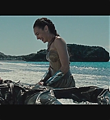 CPN-WonderWomanExtras_128.jpg