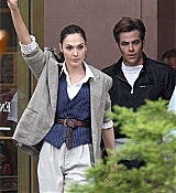 CPN-WonderWoman1984_001.jpg