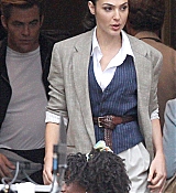 CPN-WonderWoman1984_002.jpg